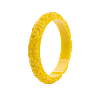 Klasszikus műgyanta mandzsetta gravírozott virág karkötők karkötők női új divat akril karkötő női egyszerű varázslat esküvői ékszerek