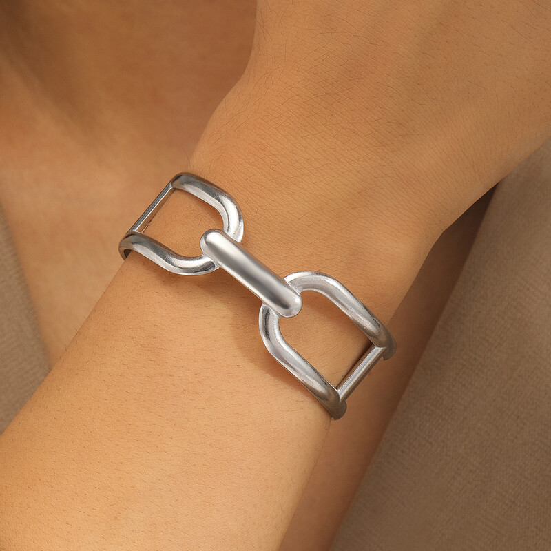 Brățară din oțel inoxidabil Flori sculptate cu goluri simple Brățară rafinată geometrică neregulată pentru femei Bijuterii Cadouri fine de petrecere