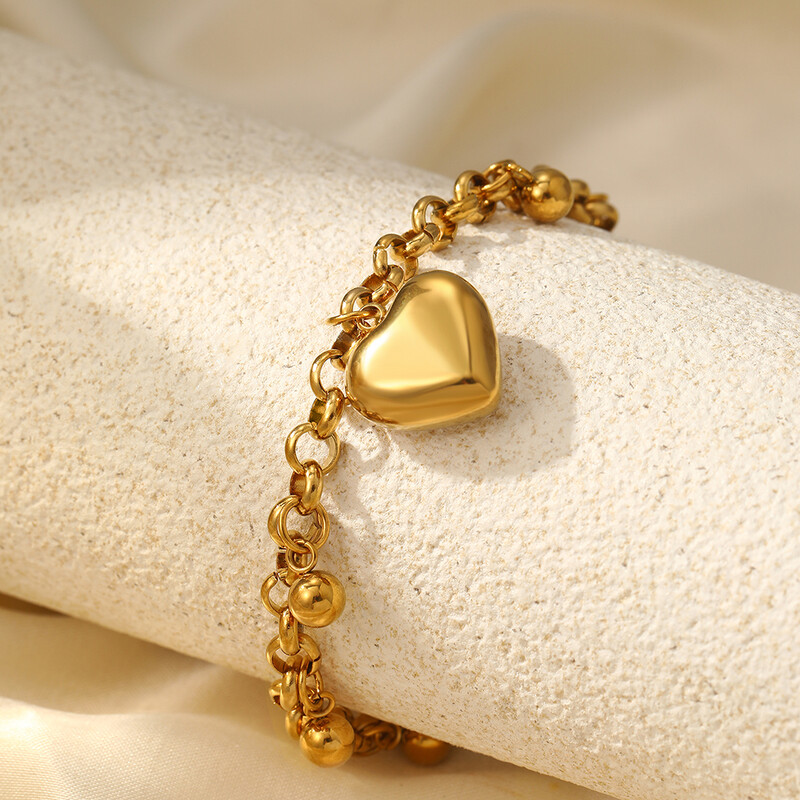Rozsdamentes acél karkötő Könnyű luxus kis francia, gyönyörű őszibarack szív kiegészítők karkötő női ékszerek nemes parti viselet