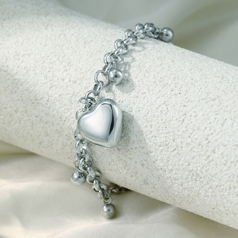 Rozsdamentes acél karkötő Könnyű luxus kis francia, gyönyörű őszibarack szív kiegészítők karkötő női ékszerek nemes parti viselet