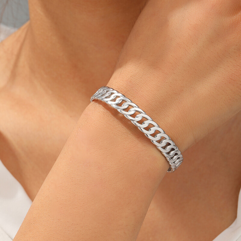 Rozsdamentes acél karkötő Európai és amerikai divatos lánc alakú üreges állítható karkötő női ékszer bulihoz illő