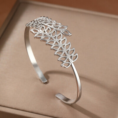 Rozsdamentes acél karkötők Aszimmetrikus szívfüggő pulóver lánc karkötők női ékszerek nem fakulnak kiváló minőségű finom ajándékok