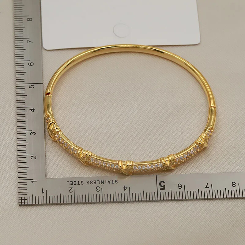 Új Sight Full Crystal Cross karkötők női divatmárkák ékszerek Elegáns klasszikus cirkónia karkötők Kiegészítők