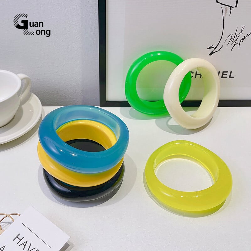 Guanglong Vintage színes széles karkötők női lányoknak trendi szabálytalan karkötők karkötő varázslatok gyanta akril indiai ékszerek