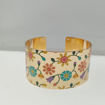 Metalna tiskana narukvica za žene Jednostavan vrhunski dizajn Modni ručni nakit Vruća rasprodaja Poklon za zabavu 2024. Novi stil