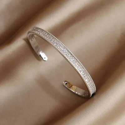 Nový pohľad Klasický luxusný lesklý zirkónový náramok s písmenom a príveskom pre ženy, módna značka šperkov, svadobné darčeky, šperky