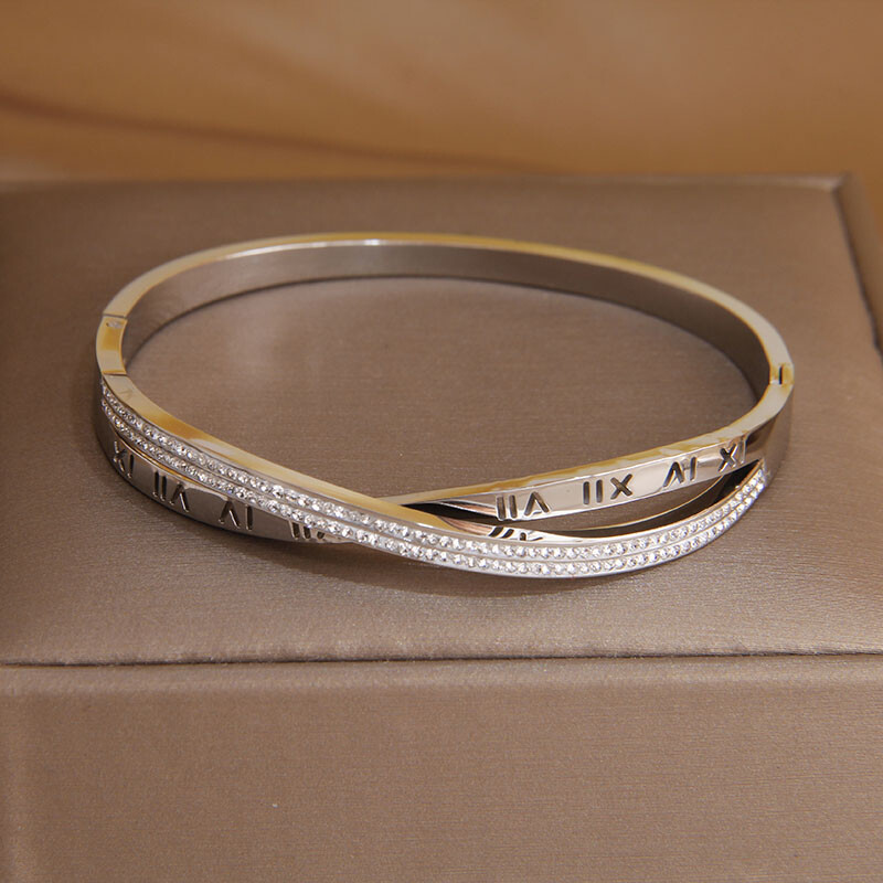 Klasikinė nerūdijančio plieno romėniško numerio žavinga apyrankė moterims romėniško kristalo susuktos apyrankės nuo rūdžių riešo papuošalų dovanų vakarėliui