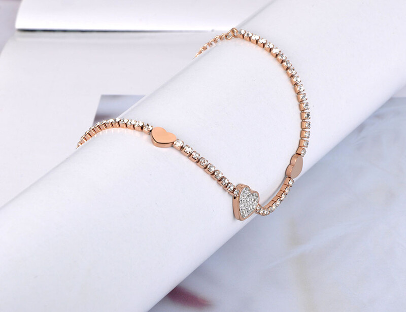 JeeMango romantikus strasszos szív karkötő női rozsdamentes acél CZ Crystal Link lánckarkötő karácsonyra JB19134