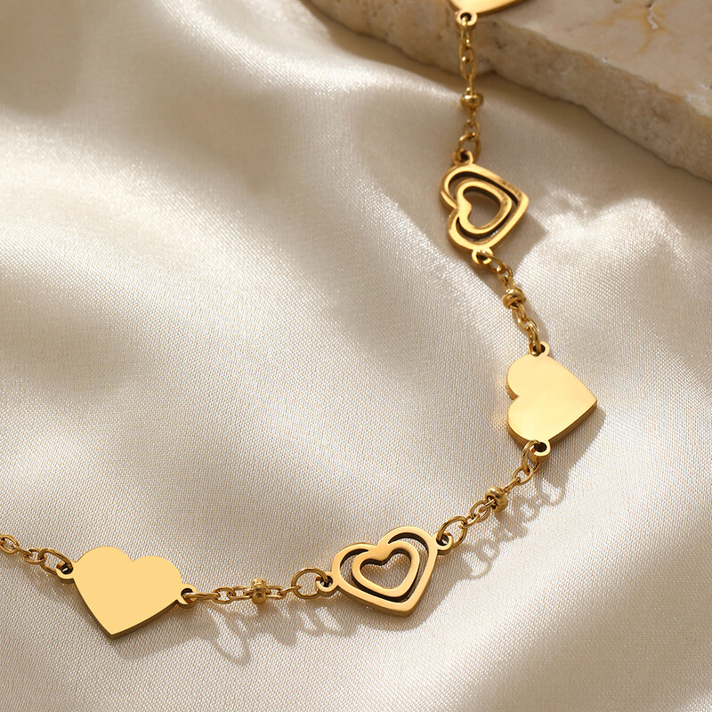 Rozsdamentes acél karkötők Friss, dupla szív alakú áttört faragás nemes karkötők nőknek Ékszerek Luxusok bankett ajándékok