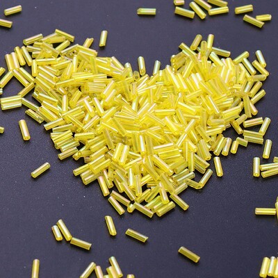 Krāsainas 300 gab. Sēklu krelles 11/0 Cauruļu krelles 2x6mm Stikla sēklu krelles DIY rotaslietu izgatavošanai Sieviešu apģērbu aksesuāri