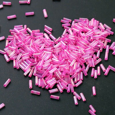 Krāsainas 300 gab. Sēklu krelles 11/0 Cauruļu krelles 2x6mm Stikla sēklu krelles DIY rotaslietu izgatavošanai Sieviešu apģērbu aksesuāri