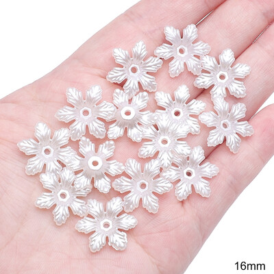 Körülbelül 20-50 dbABS Alien Pearl Daisy Három szirom virággyöngyök egyedi laza gyöngyök kézzel készített barkács készítés ékszer készítés nyaklánc fülbevaló zsidó