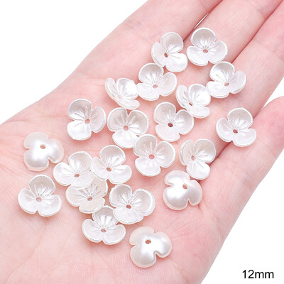 Körülbelül 20-50 dbABS Alien Pearl Daisy Három szirom virággyöngyök egyedi laza gyöngyök kézzel készített barkács készítés ékszer készítés nyaklánc fülbevaló zsidó