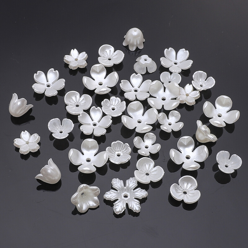 Körülbelül 20-50 dbABS Alien Pearl Daisy Három szirom virággyöngyök egyedi laza gyöngyök kézzel készített barkács készítés ékszer készítés nyaklánc fülbevaló zsidó