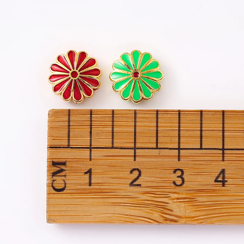 12 tk 12mm metallist Väike karikakra emailiga päevalille vahehelmed DIY trendikas käevõru jalavõru ühe ripatsiga tilgasulamist rant