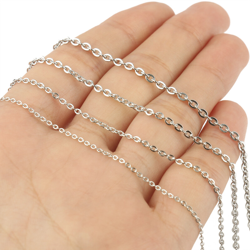 2 metrai / aikštelė 1 mm 1,5 mm 2 mm 2,5 mm 3 x 4 mm nerūdijančio plieno grandinėlė Plieninė aukso spalvos „pasidaryk pats“ grandinėlė, skirta apyrankėms, karolių papuošalams gaminti
