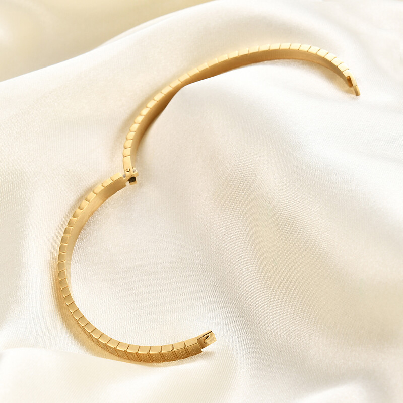 VQYSKO Accesorii pentru brățări geometrice cu zirconi, personalizate, simple, versatile, din oțel din titan, brățară de mână, bijuterii pentru femei