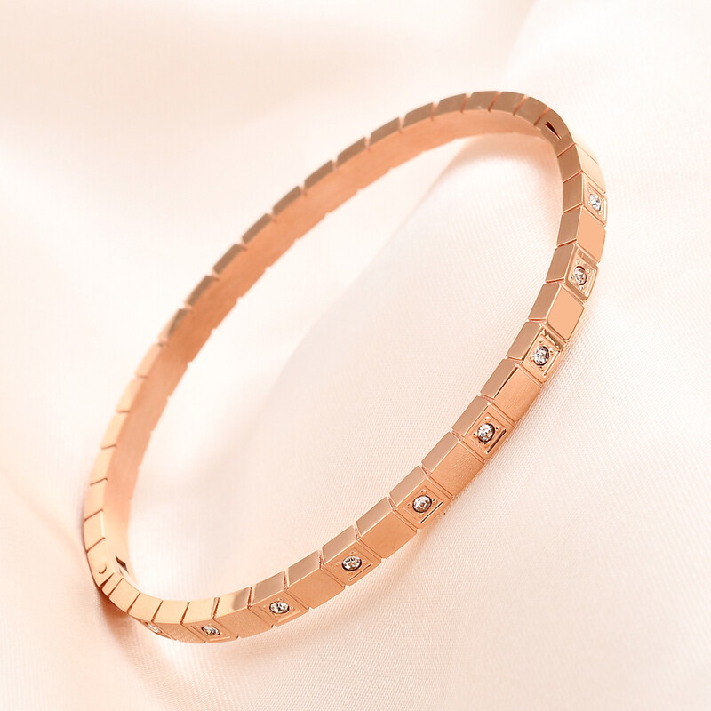 VQYSKO Accesorii pentru brățări geometrice cu zirconi, personalizate, simple, versatile, din oțel din titan, brățară de mână, bijuterii pentru femei