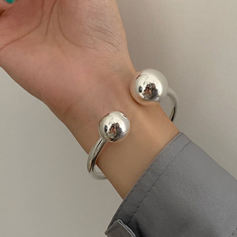 Foxanry Minimalistický pečiatka Náramok Trendy Elegantný Prívesok Lesklé Guľôčkové Šperky Narodeninové Darčeky Párty Doplnky