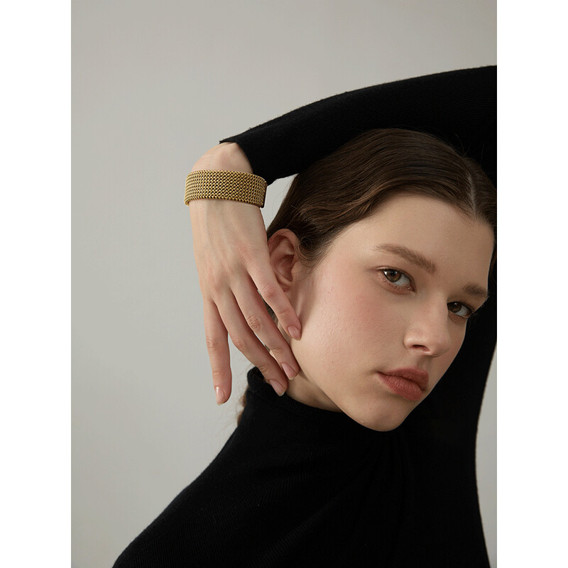 Yhpup 23 mm vandeniui atsparus nerūdijančio plieno metalinis plačiai atidaromas apyrankės apyrankė moterims, aukštos kokybės pareiškimo tekstūros papuošalai