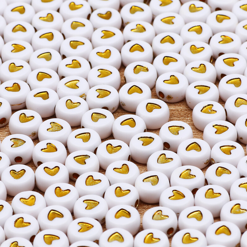 Arany színű szív akril kerek gyöngyök 4x7mm fehér betűs távtartó gyöngyök ékszerkészítéshez barkácsolás nyaklánc karkötő kiegészítők