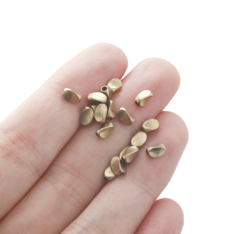 50 vnt žaliavinio žalvario netaisyklingi palaidi karoliukai, susukti stumdomi tarpiklio karoliukai, skirti pasidaryk pats karoliai Apyrankės rankų darbo papuošalų kūrimo priedai