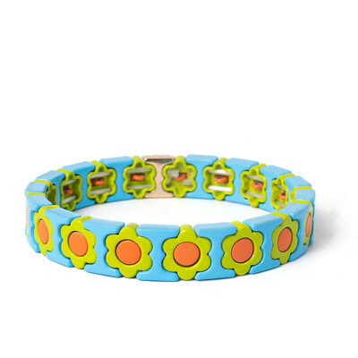 Új dizájn színes virágos varázslatok karperec nőknek kézzel készített bohém elasztikus virág karkötők fém gyöngyök ékszerek