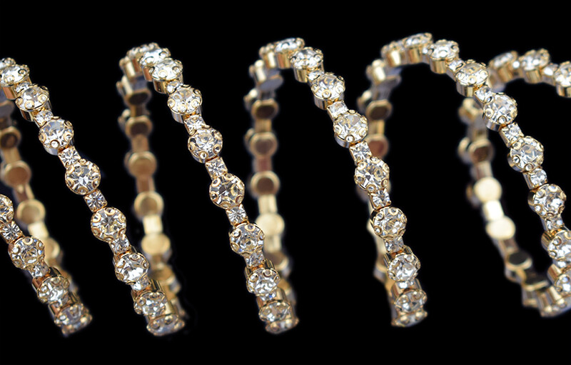 Többrétegű teljes fúrókar körül karkötők és karkötők nőknek esküvői ajándék Arany ezüstözött strassz karkötők ékszerek