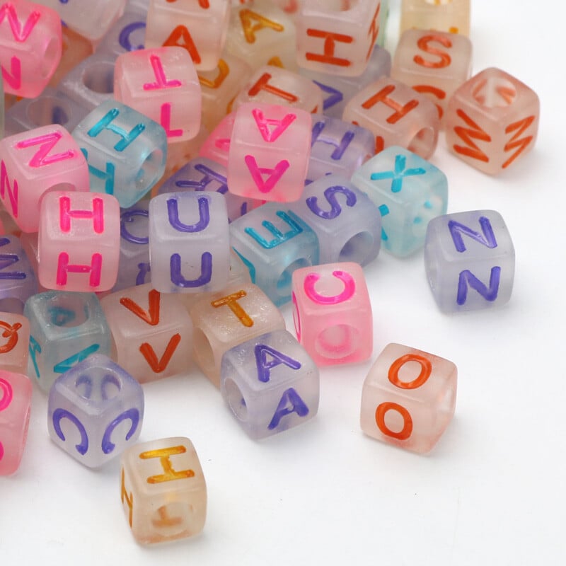 Glow In Night 6x6mm 100buc pătrate luminoase acrilice margele distanțiere margele colorate cu litere pentru realizarea de bijuterii Accesorii de bijuterii DIY