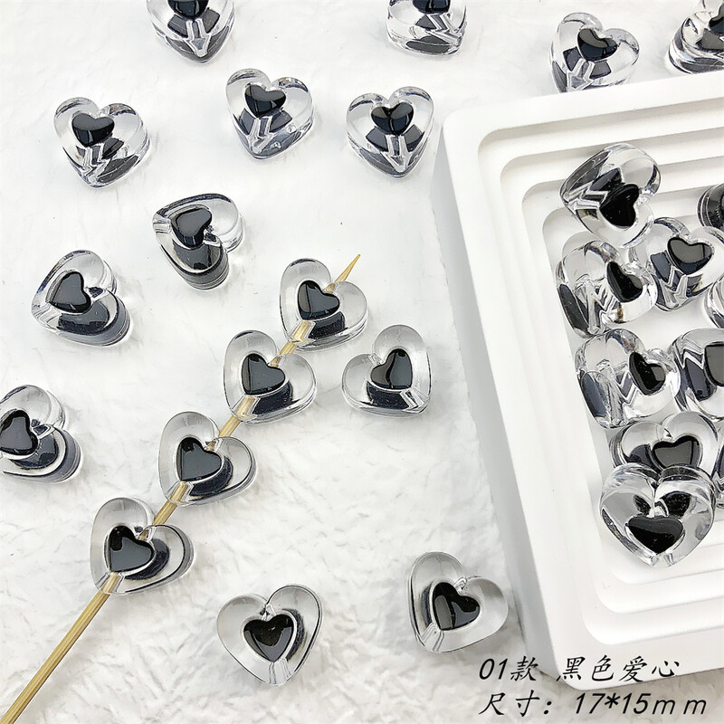 Átlátszó fekete-fehér szív hideg akril háromdimenziós gyöngyös karkötő mobiltelefon lánc barkács anyagú kiegészítők