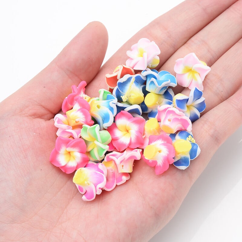 20 ks/sada 15 mm malé korálky z polymérovej hliny, plumeria, frangipani, kvety, viacfarebné zmiešané DIY náramky, havajské šperky, remeselné výrobky