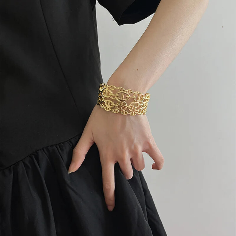 NISHIZAWA üreges betűs nyitott karkötő egyszerű divat temperamentumos karkötő európai ékszerek