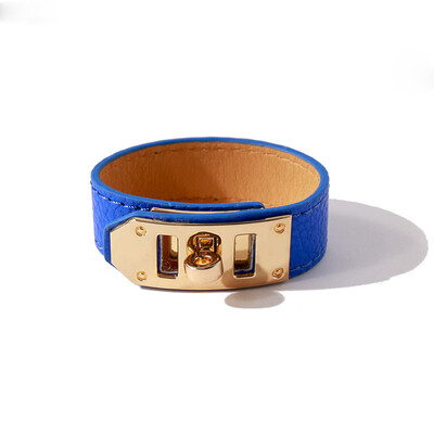 Bobokiki Jewelry Europos ir Amerikos mados 316L nerūdijančio plieno lygių mygtukų odinė virvė prabangi apyrankė.