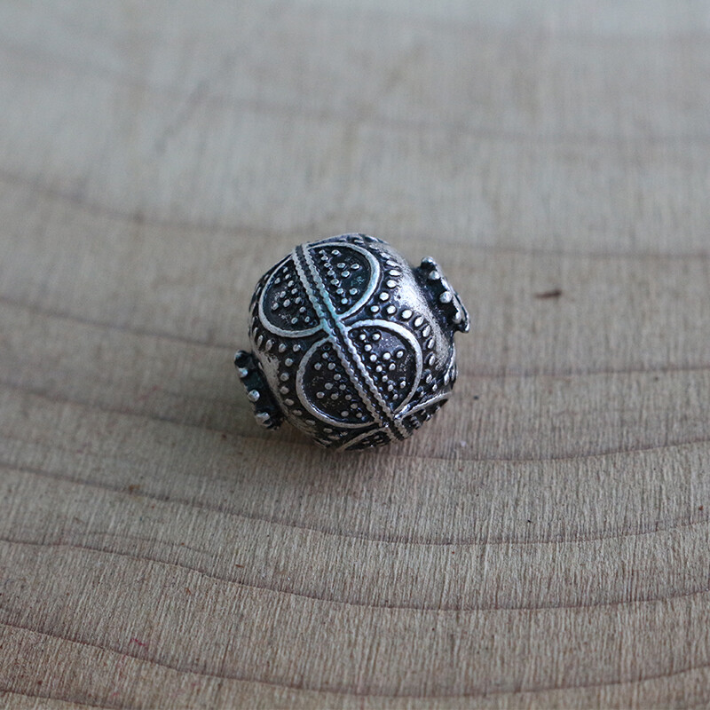 1 ks vikingských korálok, slovanských korálok, šperkov, vnútorný priemer 2 mm