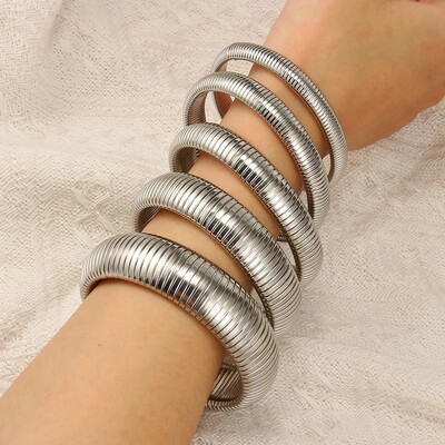 Pankų plačios stambios apyrankės apyrankės, sukraunamos lanksčios tempimo grandinės storos nerūdijančio plieno apyrankės moterims, vandeniui atsparūs papuošalai