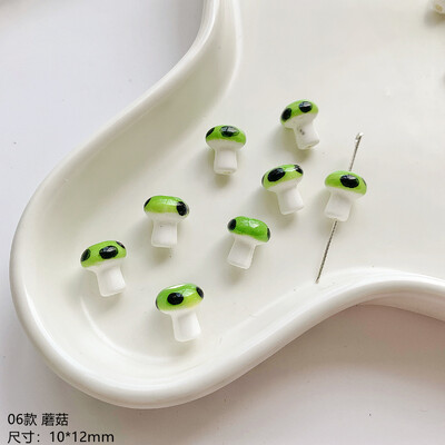 Šviežios žalios serijos keraminės mielos gėlės grybų meilės širdelės palaidi karoliukai „pasidaryk pats“ rankomis papuošti karoliukais apyrankės medžiaga