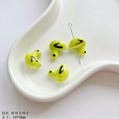 Šviežios žalios serijos keraminės mielos gėlės grybų meilės širdelės palaidi karoliukai „pasidaryk pats“ rankomis papuošti karoliukais apyrankės medžiaga