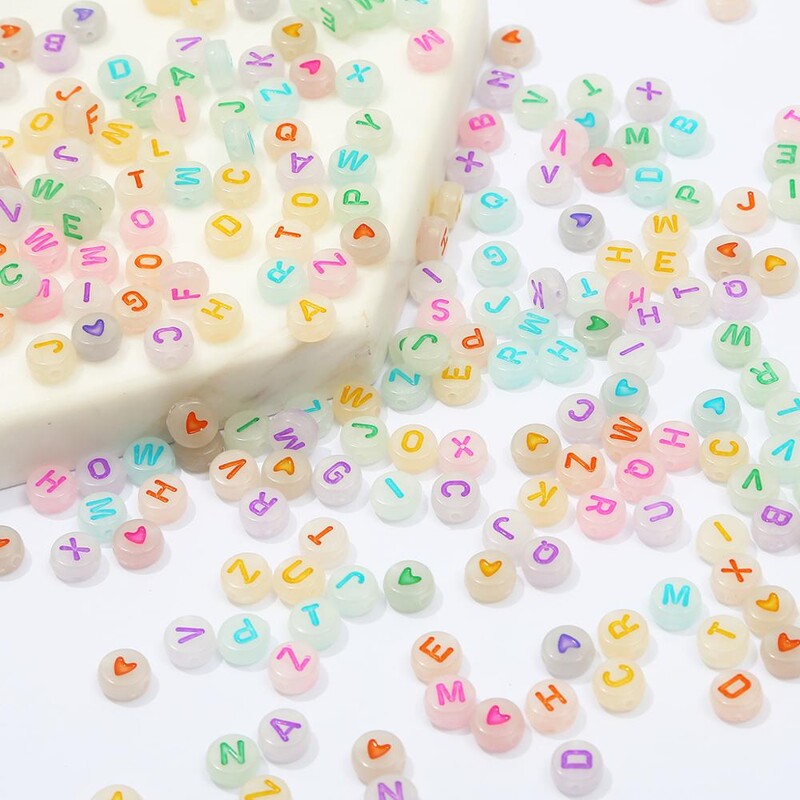 100 buc/lot margele acrilice cu litere englezești mixte margele cu inimă plată cu numere de alfabet pentru bricolaj brelocuri, brățări, colier, bijuterii