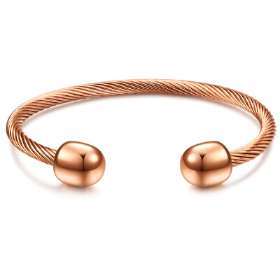 VQYSKO nyitott mandzsetta csavart kábel karkötő, egymásra rakott hip-hop egyszínű spirálcsíkos titán acél karkötő