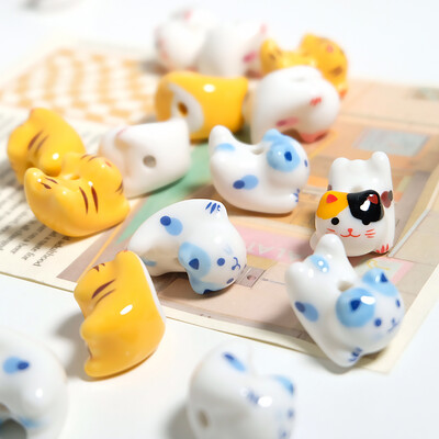 15x21mm függőleges lyuk Lucky Cat Animal Anime kerámia gyöngyök ékszerekhez barkácsolás karkötők fülbevalók nyaklánc porcelán gyöngy