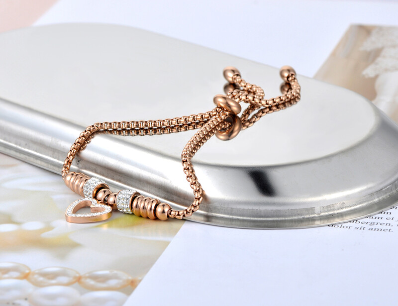 Lokaer új titán rozsdamentes acél fehér strassz lánc és lánc karkötők nőknek szerelmes szívvel állítható méretű karkötő B20053