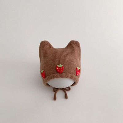 Zimska slatka dječja pletena kapa s jagodama. Korejska jednobojna zaštitna kapa za uši za djevojčice, topla heklana kapa s poklopcem