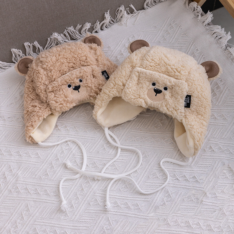 Téli rajzfilm plüsssapka babának, aranyos medvének, meleg fülvédő sapka csecsemő fiú lánynak. Kawaii egyszínű kisgyermek fülvédő sapka