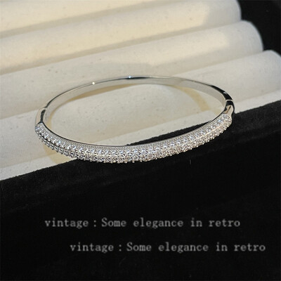 Nový kórejský vynikajúci temperamentný geometrický náramok jednoduchý módny sladký náramok elegantné dámske šperky