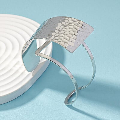 Геометрична отворена гривна за жени Модни гривни със сърца Личностни бижута Луксозни преувеличени женски аксесоари за гривна