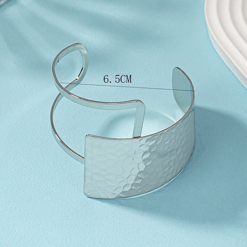 Геометрична отворена гривна за жени Модни гривни със сърца Личностни бижута Луксозни преувеличени женски аксесоари за гривна