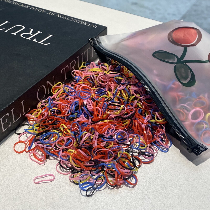 2000db/tétel Kis eldobható átlátszó hajkötők kislányoknak Rugalmas gumiszalagok karkötőhöz Baba Mini haj kötél fejpánt