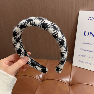 Őszi/téli új fekete-fehér kockás fejpánt szivacs széles hajpánt női lányoknak elegáns hajkarika divatos hajkiegészítők