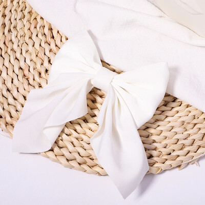 Új Sweet Bows Hajtűk Egyszínű Bowknot Hajcsatok Lányoknak Szatén Pillangó Barrettes Kacsacsőrű Clip gyerekeknek Hajkiegészítők