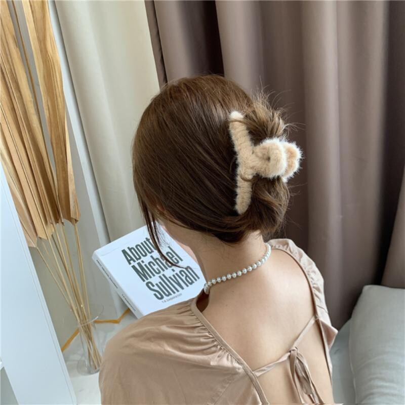 Téli plüss hajkörmös elegáns akril hajtűk műszőrme hajcsipesz Barrette rák fejfedő női lányoknak hajkiegészítők